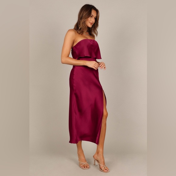 Petal & Pup Vienna Strapless Midi Dress Size Large Berry NWOT - Picture 4 of 16